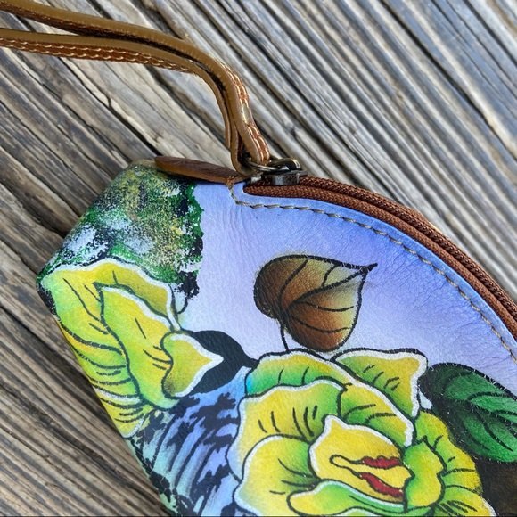 Designed in New York by Sharif Leather Floral Nature Scene Makeup Wristlet Bag - Picture 5 of 11